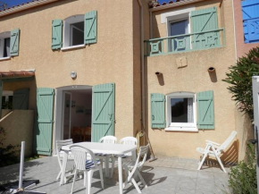 Villa Climatisée à Gruissan, Proche Plage Grazel, 6 Pers, Parking Privé, Terrasse, Équipée - FR-1-796-70